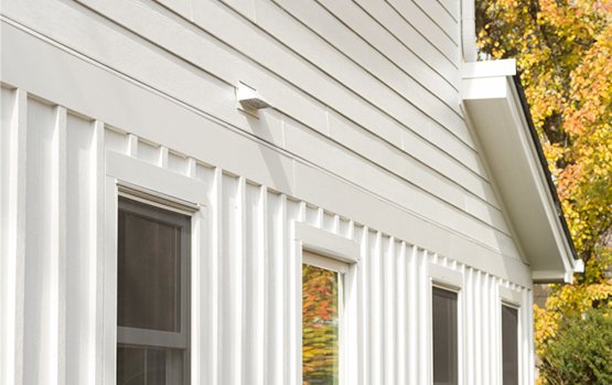 https://familysiding.com/wp-content/uploads/2024/04/i-underroof.com-aluminum-image-9-2.jpg