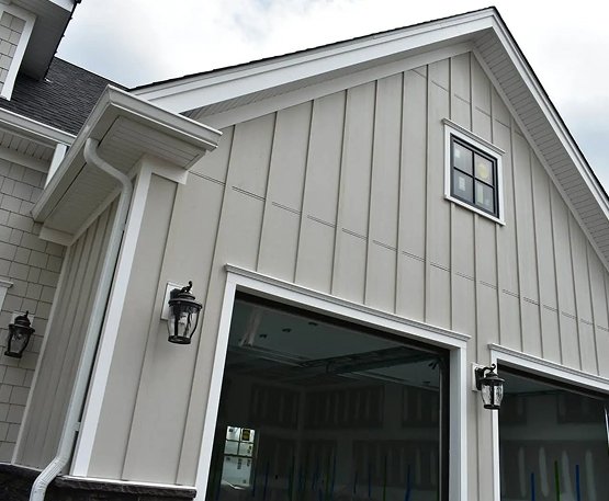 https://familysiding.com/wp-content/uploads/2024/04/i-underroof.com-engineered-wood-image-9-11.jpg