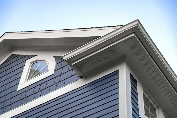 https://familysiding.com/wp-content/uploads/2024/04/i-underroof.com-james-hardie-2e8d392b-cf6b-4e3a-8ed1-eb5effca9e25.webp